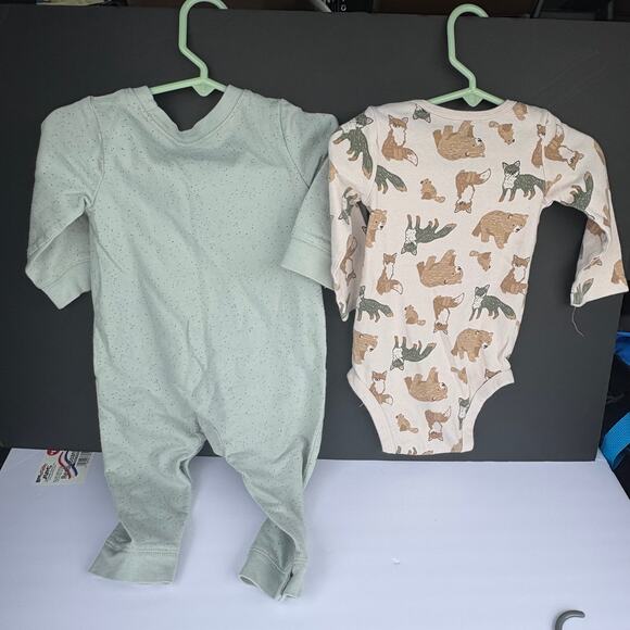 12 month Moose Themed Bundle Sweater top, pjs, one piece gender neutral - Picture 5 of 5